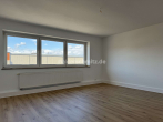 Wohnzimmer - M’GLADBACH – ZENTRUM HELLE 3-ZIMMER-ETAGENWOHNUNG MIT SONNENBALKON!
