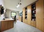 Büro - ATTRAKTIVES REIHENMITTELHAUS MIT WINTERGARTEN UND GARAGE