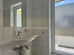 Gäste-WC - M’GLADBACH – RHEYDT! HELLE 2-ZIMMER-WOHNUNG MIT OFFENER RAUMAUFTEILUNG NEBST GROßEN SONNENBALKON