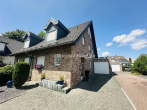 Frontansicht - M’GLADBACH – HOLT CHARMANTE DOPPELHAUSHÄLFTE MIT GARTEN UND GARAGE IN RUHIGER LAGE!