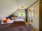 Schlafzimmer - M’GLADBACH – HOLT CHARMANTE DOPPELHAUSHÄLFTE MIT GARTEN UND GARAGE IN RUHIGER LAGE!