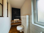 Badezimmer 1.OG - M’GLADBACH – RHEYDT GEPFLEGTE 2-ZIMMER ETAGENWOHNUNG INKL. DACHTERRASSE IM HERZEN VON RHEYDT!