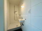 Badezimmer - M’GLADBACH – RHEYDT GEPFLEGTE 2-ZIMMER ETAGENWOHNUNG INKL. DACHTERRASSE IM HERZEN VON RHEYDT!