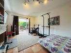Zimmer EG Anbau - M’GLADBACH-BONNENBROICH ATTRAKTIVES DREIFAMILIENHAUS MIT GARTEN!