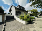 Frontansicht - M’GLADBACH – EICKEN FREISTEHENDES EINFAMILIENHAUS IN BELIEBTER LAGE AM BÖKELBERG!