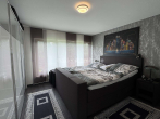 Schlafzimmer - M’GLADBACH – WICKRATH TRAUMHAFT SANIERTE 2-ZIMMER-DACHTERRASSENWOHNUNG!