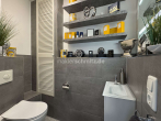 Gäste-WC - M’GLADBACH – WICKRATH TRAUMHAFT SANIERTE 2-ZIMMER-DACHTERRASSENWOHNUNG!