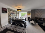 Wohnzimmeransicht 4 - M’GLADBACH – WICKRATH TRAUMHAFT SANIERTE 2-ZIMMER-DACHTERRASSENWOHNUNG!