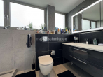Badezimmeransicht - M’GLADBACH – WICKRATH TRAUMHAFT SANIERTE 2-ZIMMER-DACHTERRASSENWOHNUNG!