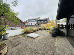 Dachterasse - GROßZÜGIGES EINFAMILIENHAUS MIT DACHTERASSE UND EINLIEGERWOHNUNG
