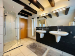 Badezimmer 1.OG - M’GLADBACH – HOCKSTEIN REIHENHAUS NEBST GARTEN & GARAGE IN BELIEBTER WOHNGEGEND!