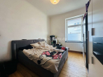 Schlafzimmer - ATTRAKTIVES MEHRFAMILIENHAUS MIT STABILEM MIETERTRAG!