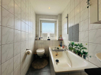 Badezimmer - M’GLADBACH – HARDTERBROICH SONNIGE ETAGENWOHNUNG MIT BALKON!